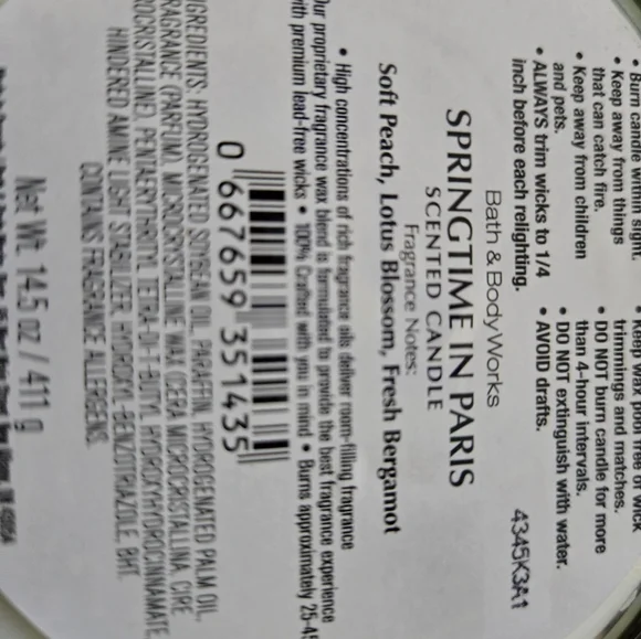 Bath & Body Works Springtime in Paris Candle - Picture 3 of 3